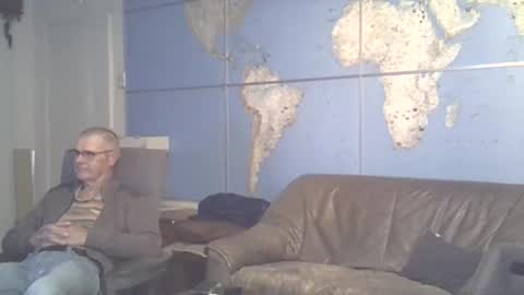 Prefer men 80 online show from October 12, 7:19 pm