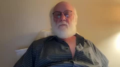 handful57345 online show from March 2, 3:39 am