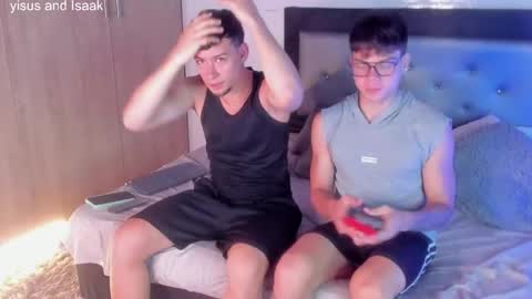 handsome_boys69 online show from April 27, 6:10 am