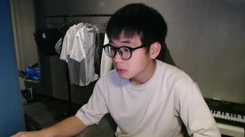 handsome_mannn online show from September 26, 7:44 pm