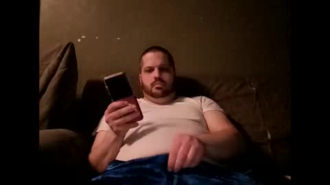 Handsomedaddy198923 online show from April 7, 6:35 am