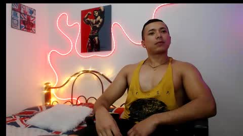 Snapshot of hank_fuller01 chatting on February 28, 2:20 am Hank online show from February 28, 2:20 am