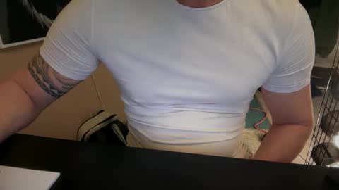 hanky online show from February 12, 8:49 am