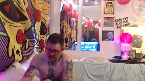 hank rams online show from February 25, 6:09 pm