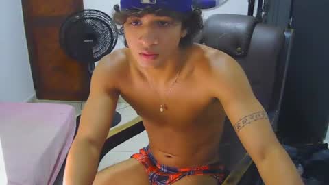 hansel_take online show from July 28, 9:14 pm