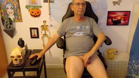 Snapshot of hansi63 chatting on September 21, 10:10 pm charly online show from September 21, 10:10 pm