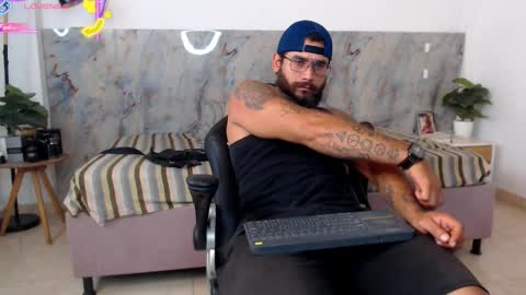 hanz_col online show from April 5, 1:25 am