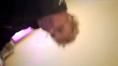 happydick69a online show from April 11, 9:24 am