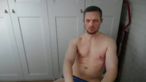 happyvelvetpaw online show from June 11, 9:29 am