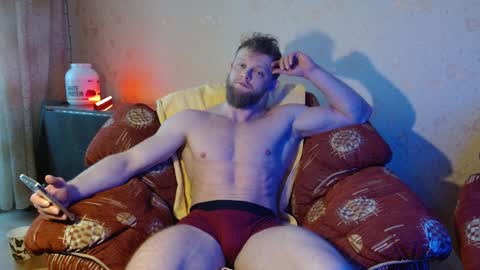 Snapshot of hardandripped chatting on February 5, 8:11 am Valentino Hard online show from February 5, 8:11 am