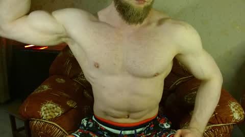 Snapshot of hardandripped chatting on February 16, 5:04 am Valentino Hard online show from February 16, 5:04 am