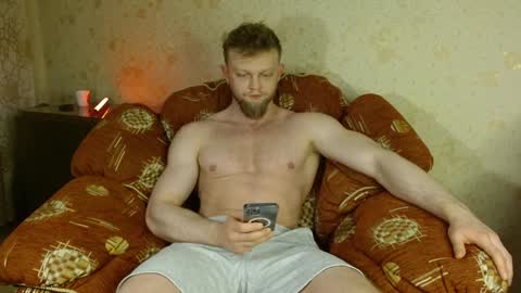 Snapshot of hardandripped chatting on December 21, 3:47 am Valentino Hard online show from December 21, 3:47 am
