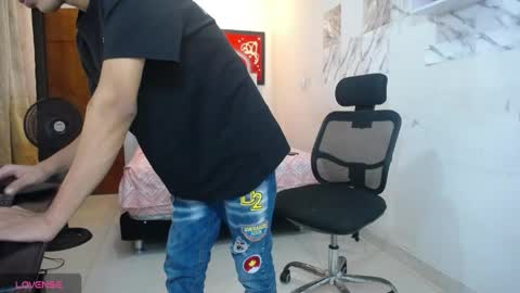 Andres Dean online show from April 30, 2:13 pm