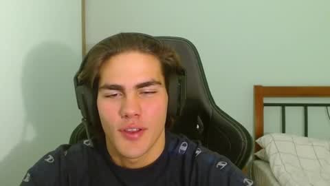 Snapshot of harryking1 chatting on October 3, 8:14 pm harryking1 online show from October 3, 8:14 pm