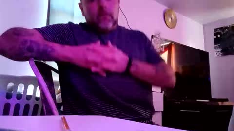 harveyrobertmoore online show from December 22, 9:56 pm