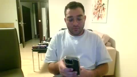 Snapshot of hash420 chatting on December 10, 4:17 pm hash420 online show from December 10, 4:17 pm