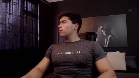 hat_guy01 online show from February 16, 9:46 pm