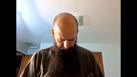 Robert online show from December 4, 5:58 am