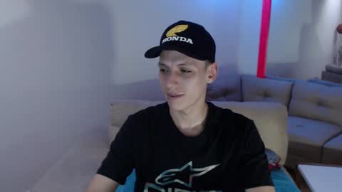 hefesto_69 online show from March 8, 10:34 pm