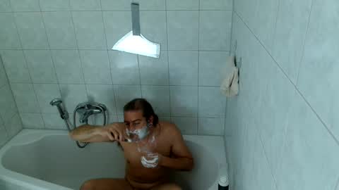 Snapshot of hei_69 chatting on October 8, 6:01 pm hei_69 online show from October 8, 6:01 pm