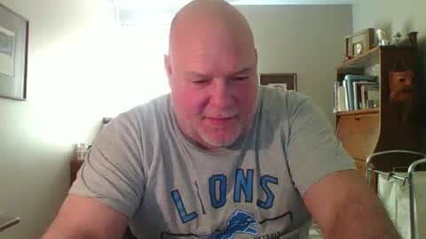 Snapshot of helloforfun111 chatting on March 8, 4:16 pm helloforfun111 online show from March 8, 4:16 pm