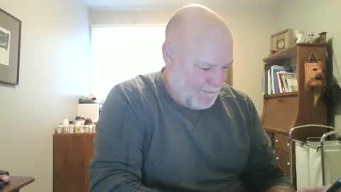 Snapshot of helloforfun111 chatting on February 16, 1:05 pm helloforfun111 online show from February 16, 1:05 pm