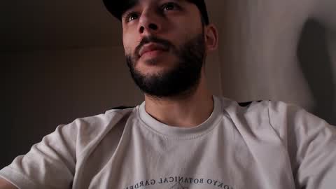 HenryAxe online show from April 4, 10:56 am