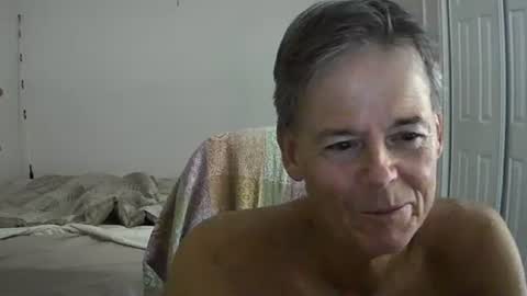 Snapshot of hewes1 chatting on September 26, 8:23 am hewes1 online show from September 26, 8:23 am