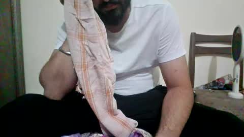 Snapshot of holaalaa123 chatting on October 13, 6:36 pm holaalaa123 online show from October 13, 6:36 pm