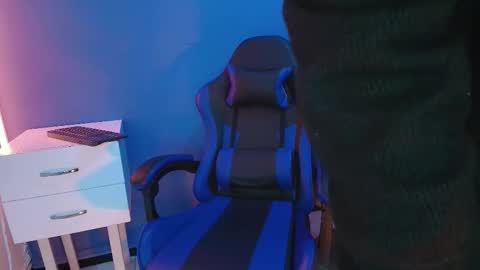 Holland online show from February 26, 12:50 pm