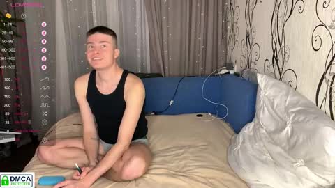 holy_eggs_00 online show from January 18, 9:28 pm