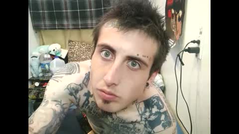 homeinvasion online show from March 12, 11:42 am