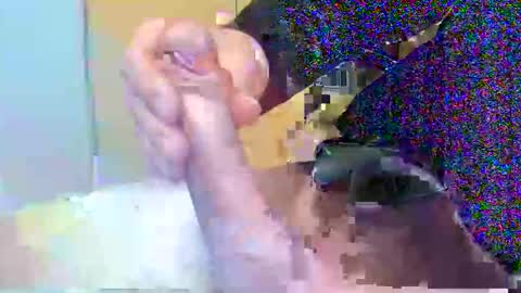 Snapshot of honey1963 chatting on January 17, 1:03 pm honey1963 online show from January 17, 1:03 pm