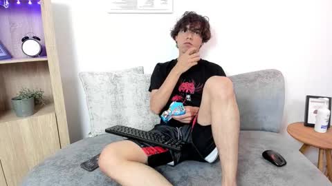 Snapshot of honeymoon_sariel chatting on October 1, 8:02 pm honeymoon_sariel online show from October 1, 8:02 pm