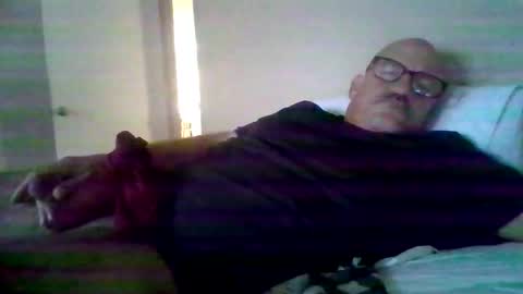 hensley online show from November 24, 5:03 pm