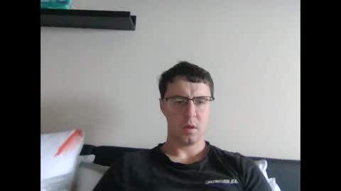 hornyhugoboss online show from December 31, 8:37 am