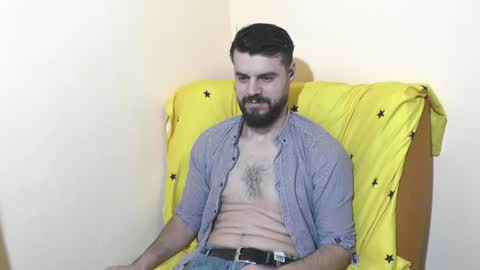 Snapshot of hornymaster93 chatting on January 22, 12:17 pm hornymaster online show from January 22, 12:17 pm