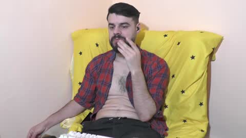 Snapshot of hornymaster93 chatting on January 16, 11:37 am hornymaster online show from January 16, 11:37 am