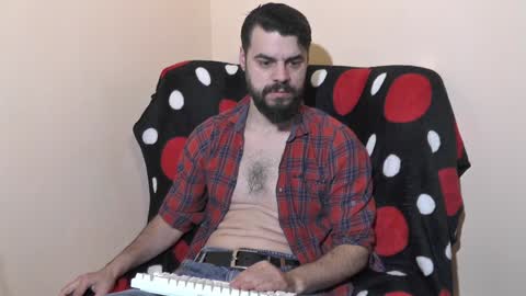 Snapshot of hornymaster93 chatting on February 1, 12:16 pm hornymaster online show from February 1, 12:16 pm
