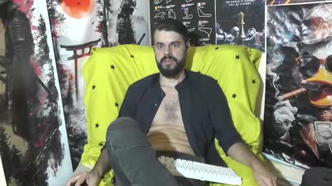 Snapshot of hornymaster93 chatting on October 12, 12:26 am hornymaster online show from October 12, 12:26 am