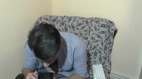 Snapshot of hornymaster93 chatting on December 26, 3:42 pm hornymaster online show from December 26, 3:42 pm