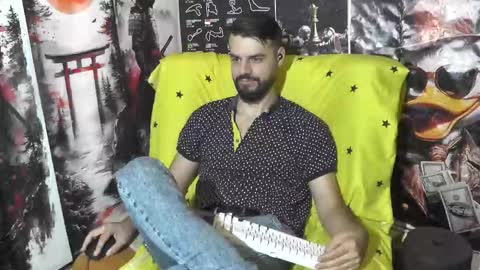 Snapshot of hornymaster93 chatting on September 26, 4:21 am hornymaster online show from September 26, 4:21 am