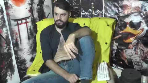 Snapshot of hornymaster93 chatting on October 10, 12:15 am hornymaster online show from October 10, 12:15 am