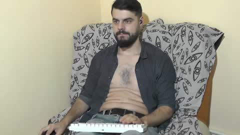 Snapshot of hornymaster93 chatting on January 3, 6:03 pm hornymaster online show from January 3, 6:03 pm