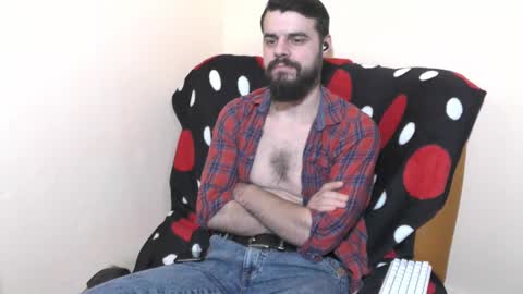 Snapshot of hornymaster93 chatting on February 11, 1:10 am hornymaster online show from February 11, 1:10 am
