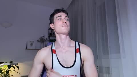 Travis online show from November 19, 4:18 pm