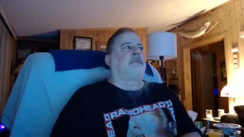 Snapshot of horsebigballs chatting on February 2, 4:15 am horsebigballs online show from February 2, 4:15 am