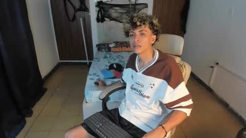 hot bunny online show from November 8, 3:32 am