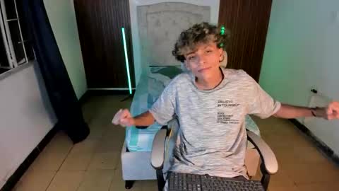 hot bunny online show from November 21, 2:43 am