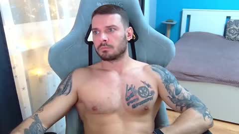 hot_cap_77 online show from February 1, 7:12 pm